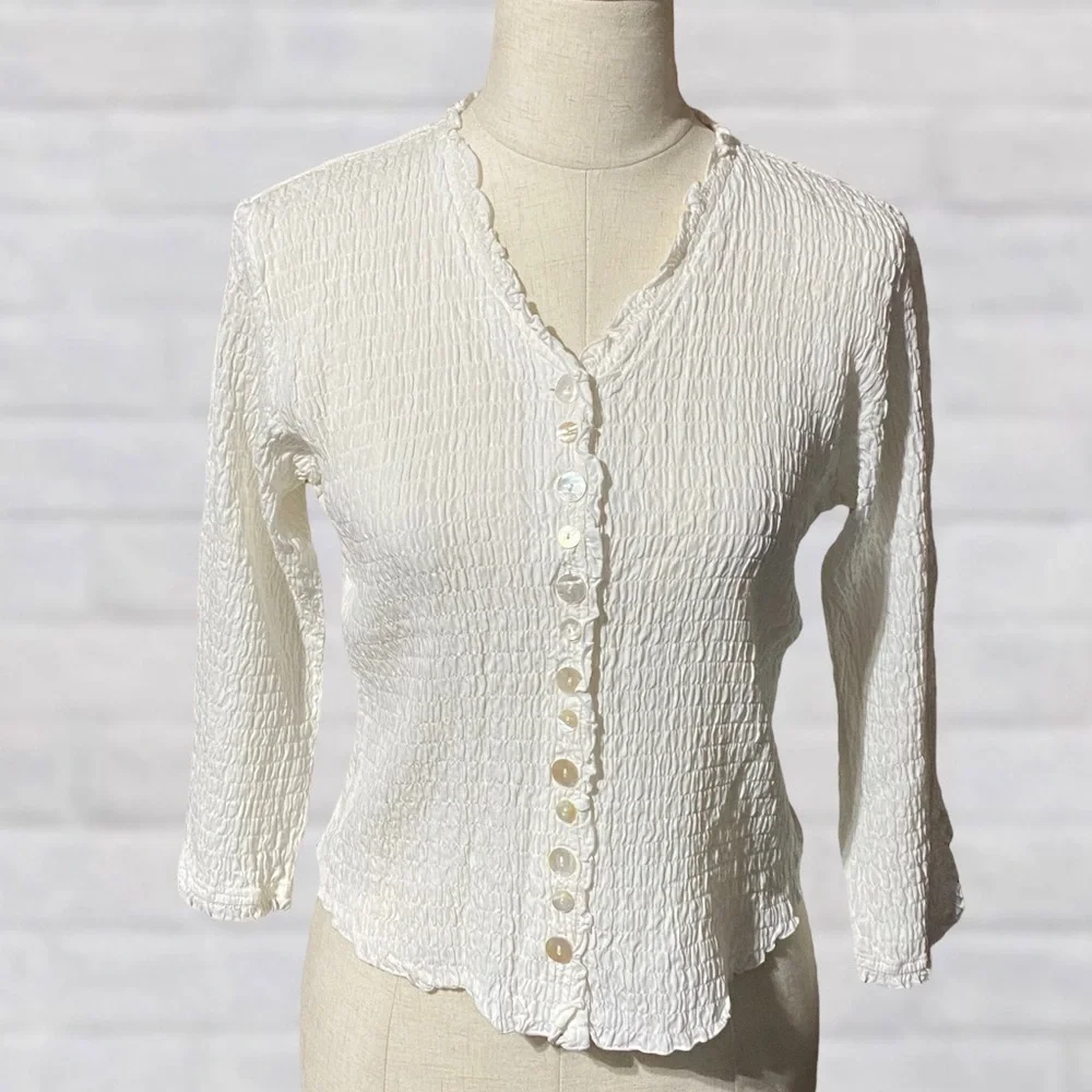 Nomadic Traders Beautiful Textured Ruffled Button Up White Top - Picture 7 of 7